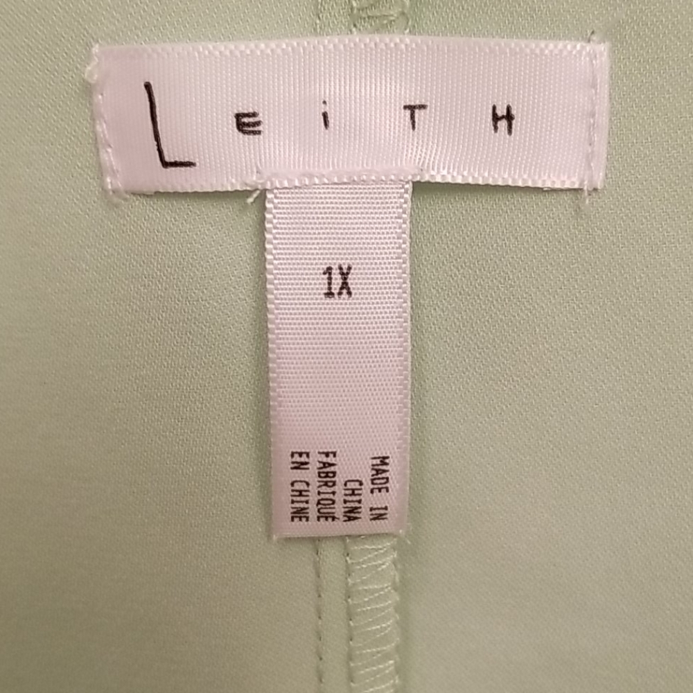 Leith Pale Green Sleeveless Top in Size 1X - Picture 2 of 10